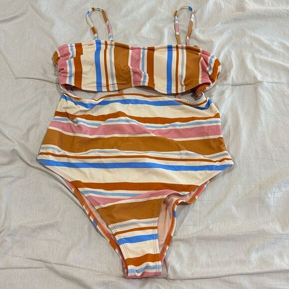 Cupshe Striped Cut Out One Piece Swimsuit Multicolor Size XL NWT - Picture 3 of 4